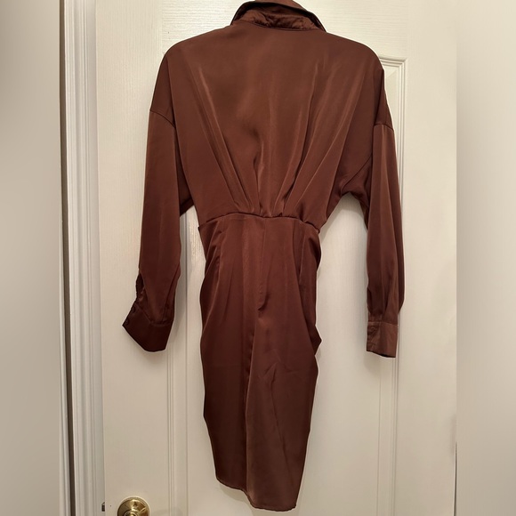 Jondie long sleeve collared silky dress; chocolate - Picture 2 of 2